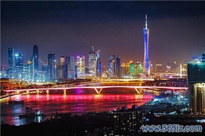 打造高端模特资源群,实现精彩互动 打造高端模特资源群,实现精彩互动